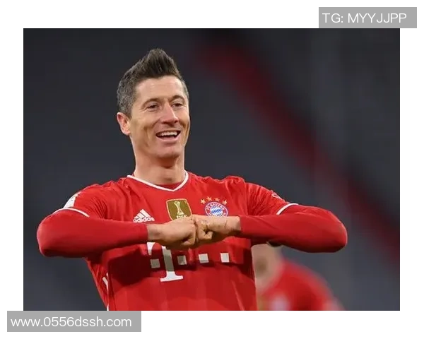 莱万回归安联球场遭拜仁球迷嘘声四起引发热议